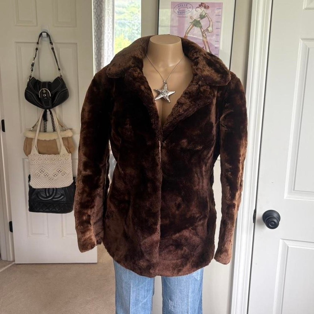 y2k 2000s mob wife dark brown faux fur coat